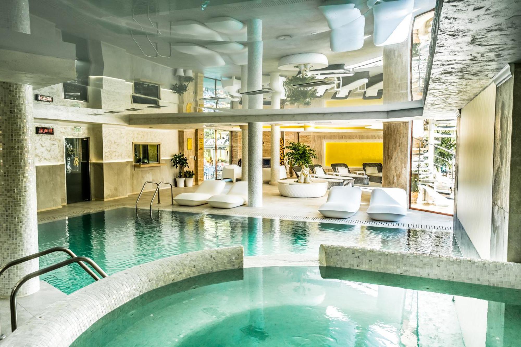 Rich House